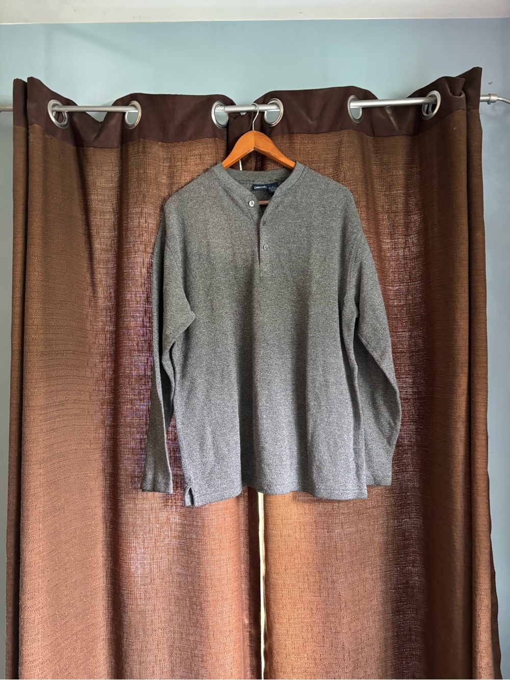Cherokee Men's Gray Henley Long-Sleeve Shirt